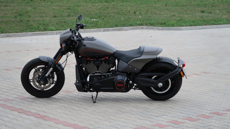 H-D FXDR 114 (5).JPG