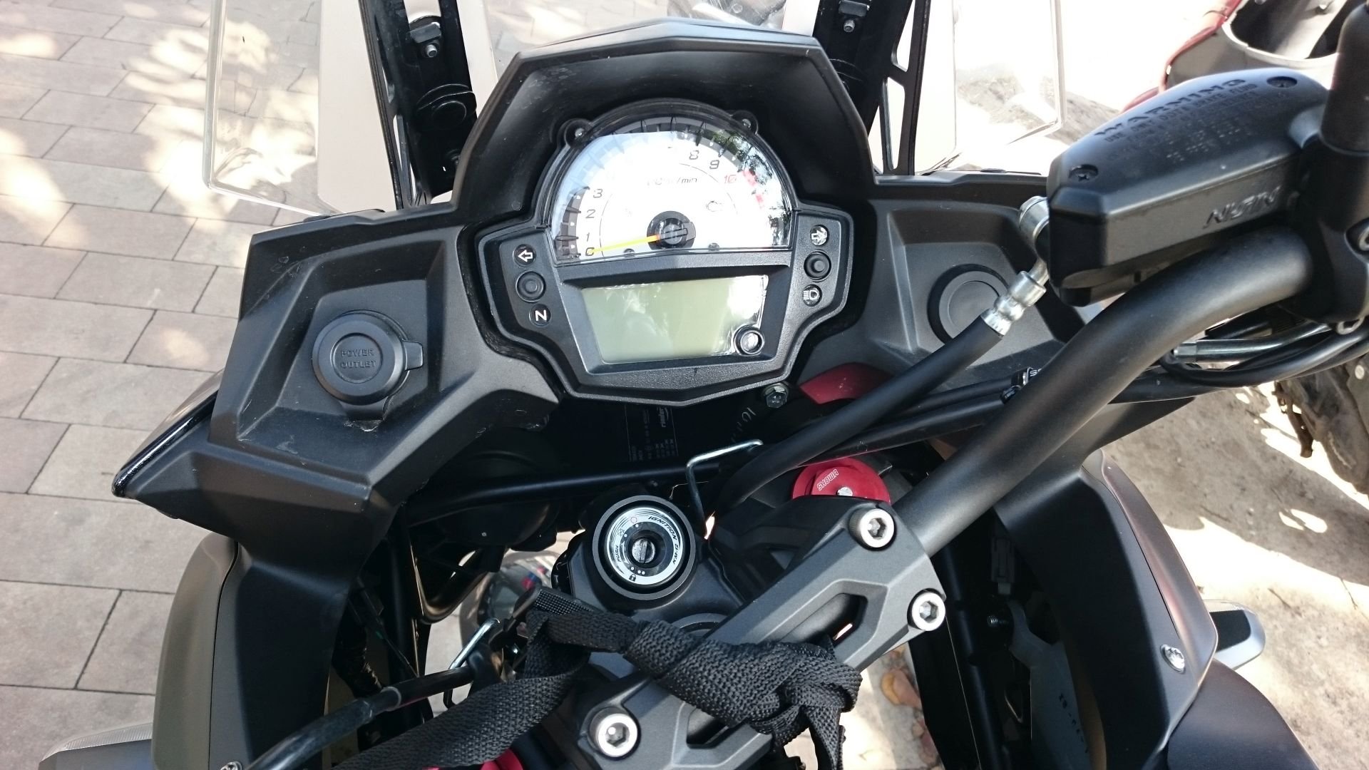 Kawasaki Versys 650 - 2019.jpg