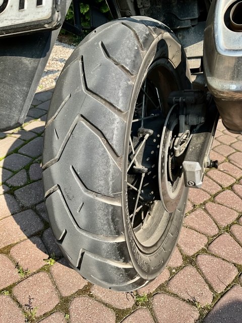 Bridgestone battlax, od nowości 2.5 roku, 26500 km przebiegu.