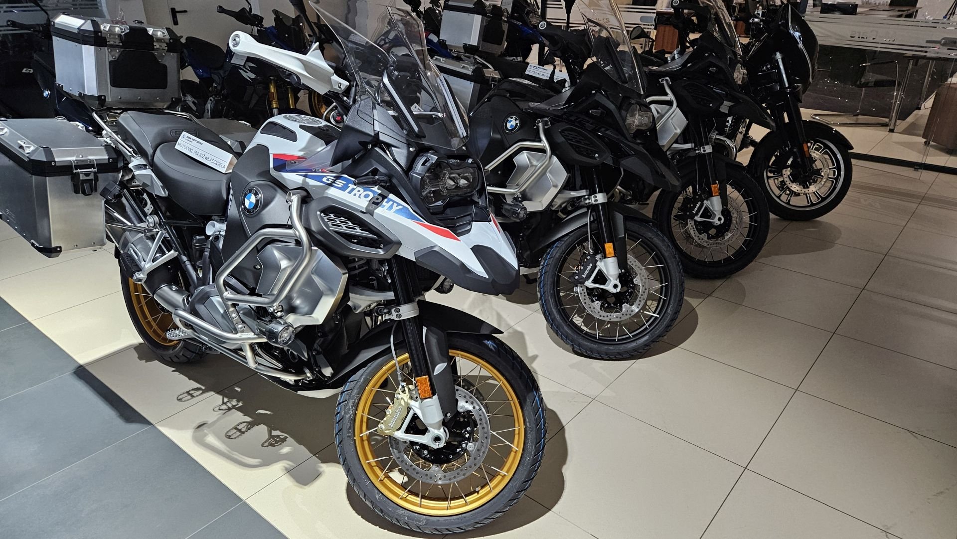 BMW R1250 GS ADV GS Trophy (5).jpg