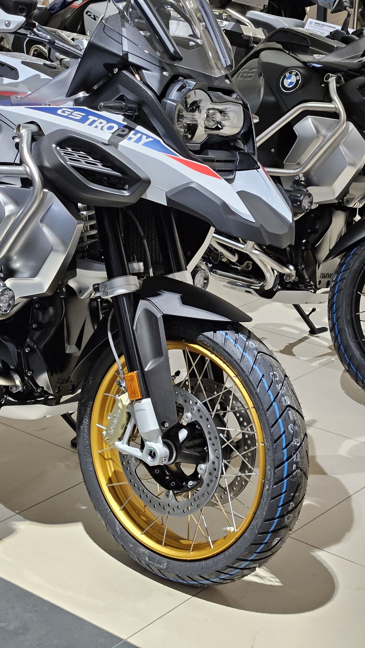 BMW R1250 GS ADV GS Trophy (9).jpg