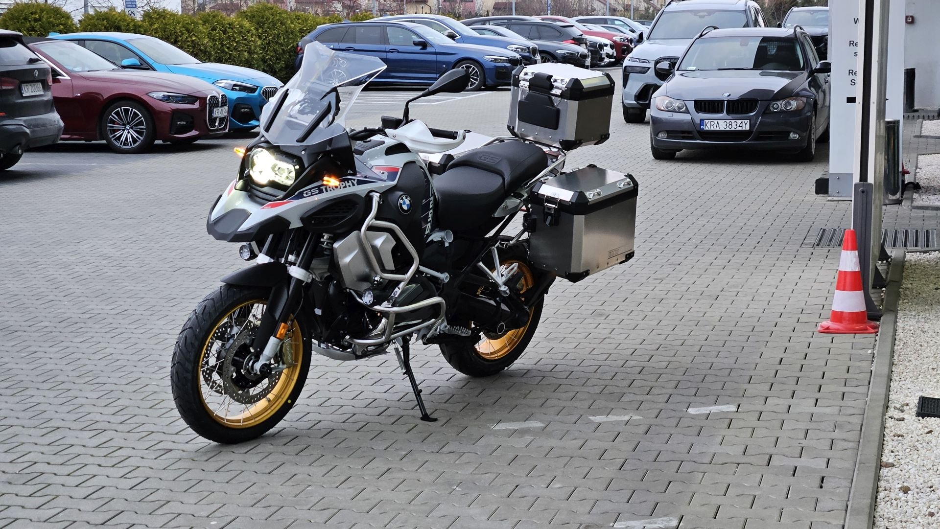 BMW R1250 GS ADV - odbiór z salonu M-Cars (9).jpg