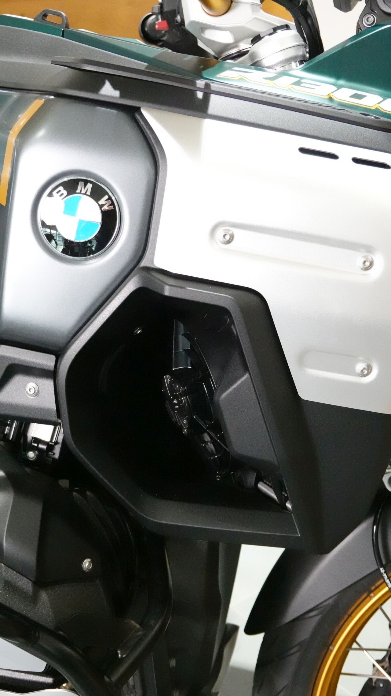BMW R1300 GS ADV (8).JPG