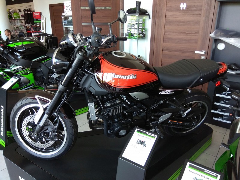 kawasaki Z900 RS (9).jpg