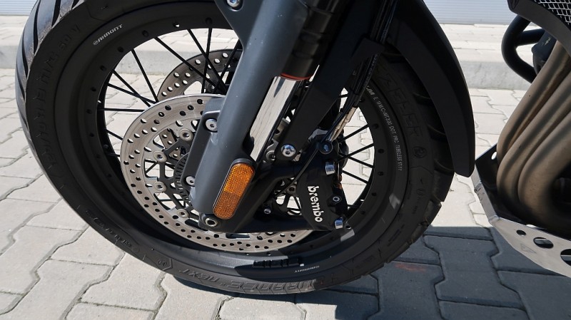 Triumph Tiger 1200 XCA - Hamulce Brembo.JPG