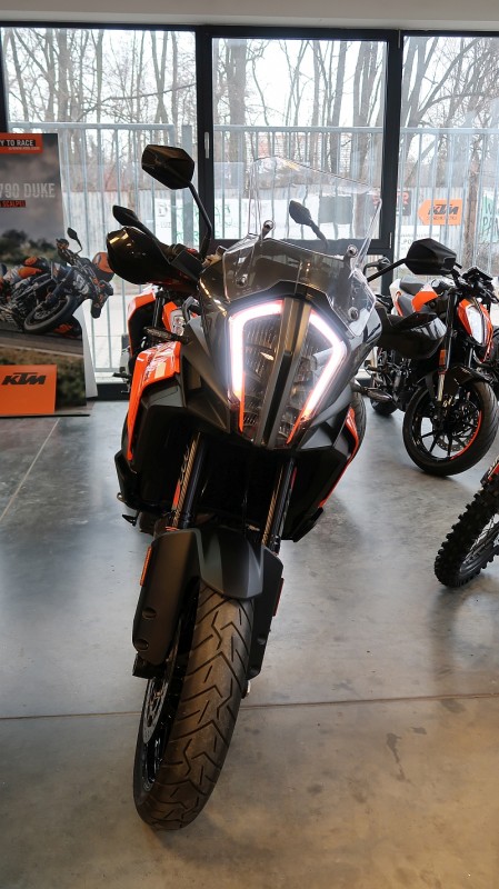 KTM 1290 Super Adventure S (6).JPG