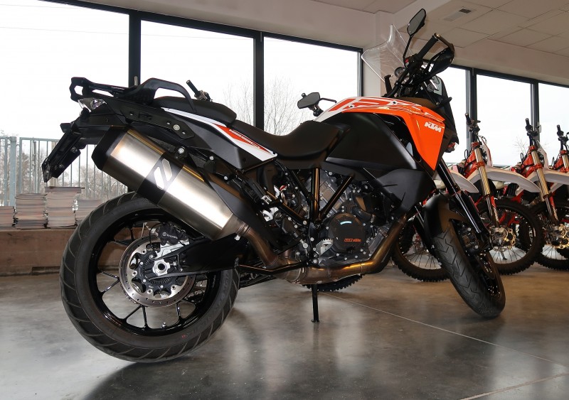 KTM 1290 Super Adventure S (3).jpg