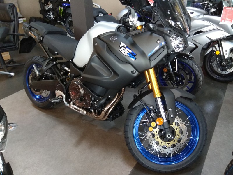 Yamaha XT1200Z Super Tenere Ice Fluo (1).jpg