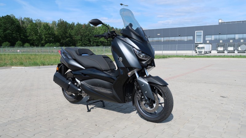 Yamaha X-Max 300 Iron Max (1).JPG