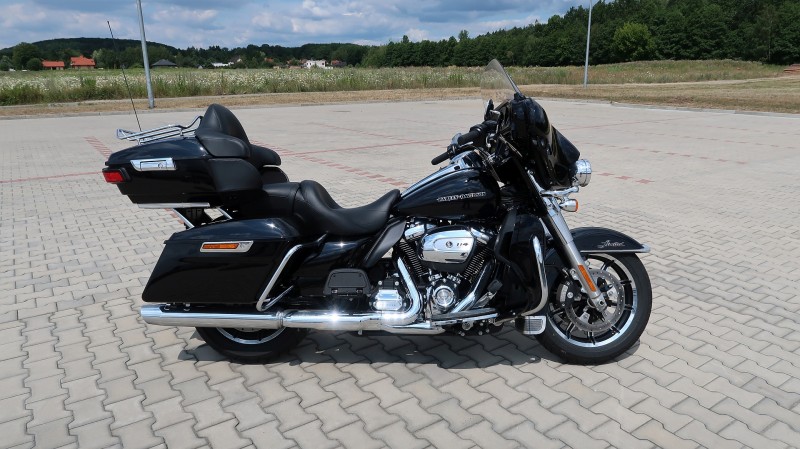 Harley Davidson Ultra Limited (1).JPG