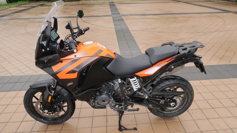 KTM 1290 Super Adventure S (2019).JPG